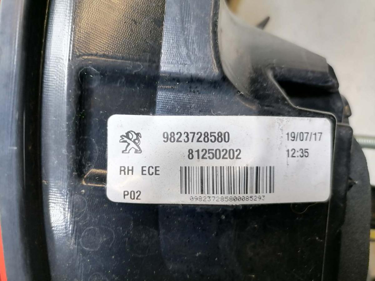 Peugeot 308SW 2 original R&uuml;cklicht R&uuml;ckleuchte Schlussleuchte rechts Kombi Facelift Bj.2017